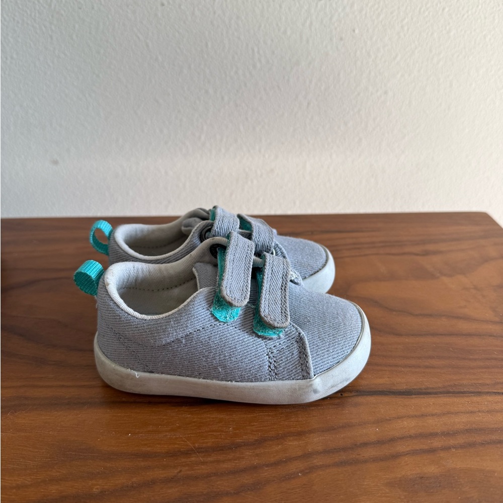Kids Sneakers in Gray with Teal Accents